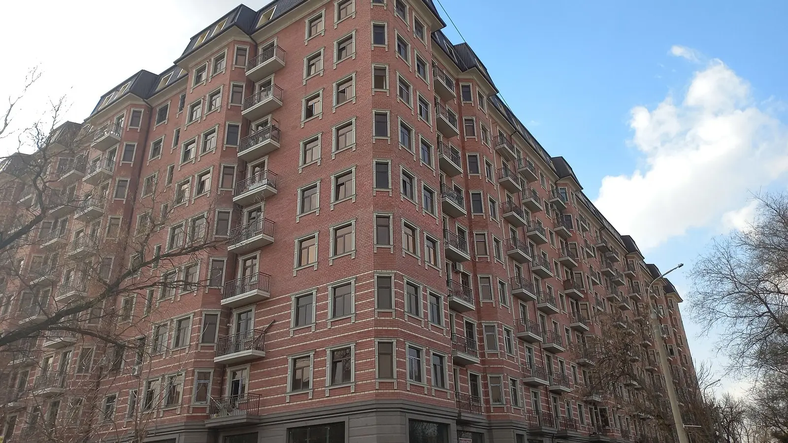 Apartment building in Tashkent