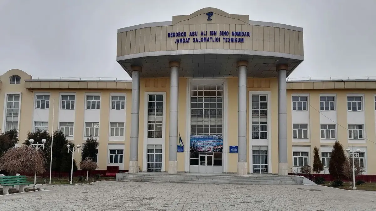 Building of the Bekabad Abu Ali ibn Sina Technical School of Public Health