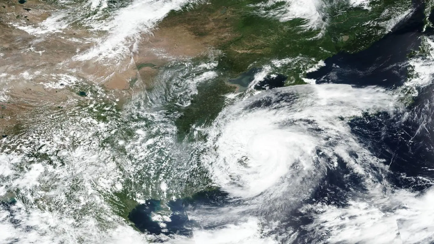 Typhoon Dolphin near China’s eastern coast on 9 August 2026