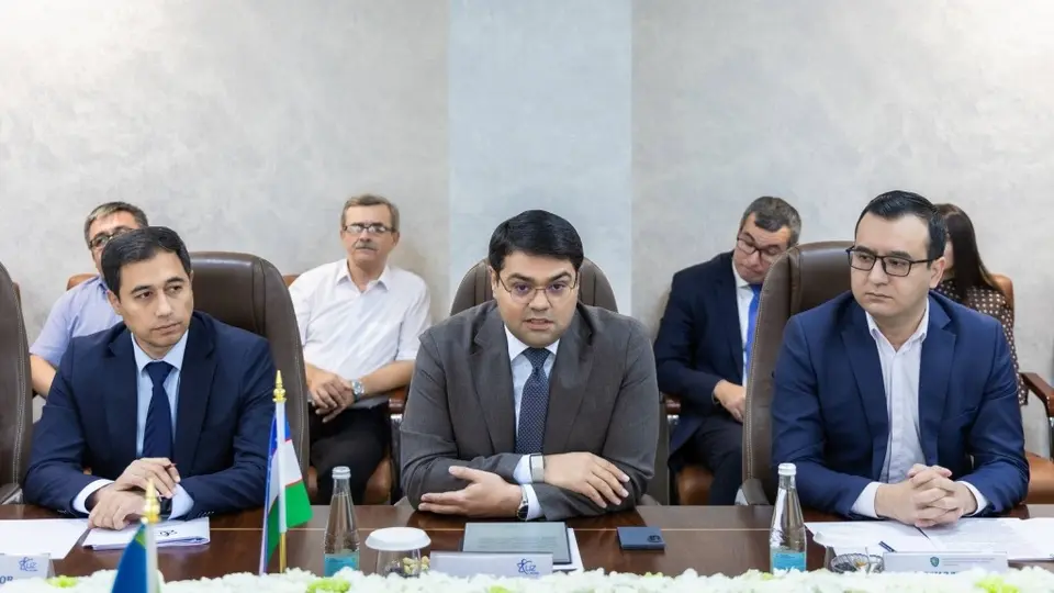 Представители Узбекистана на переговорах с делегацией Казахстана по безопасности АЭС