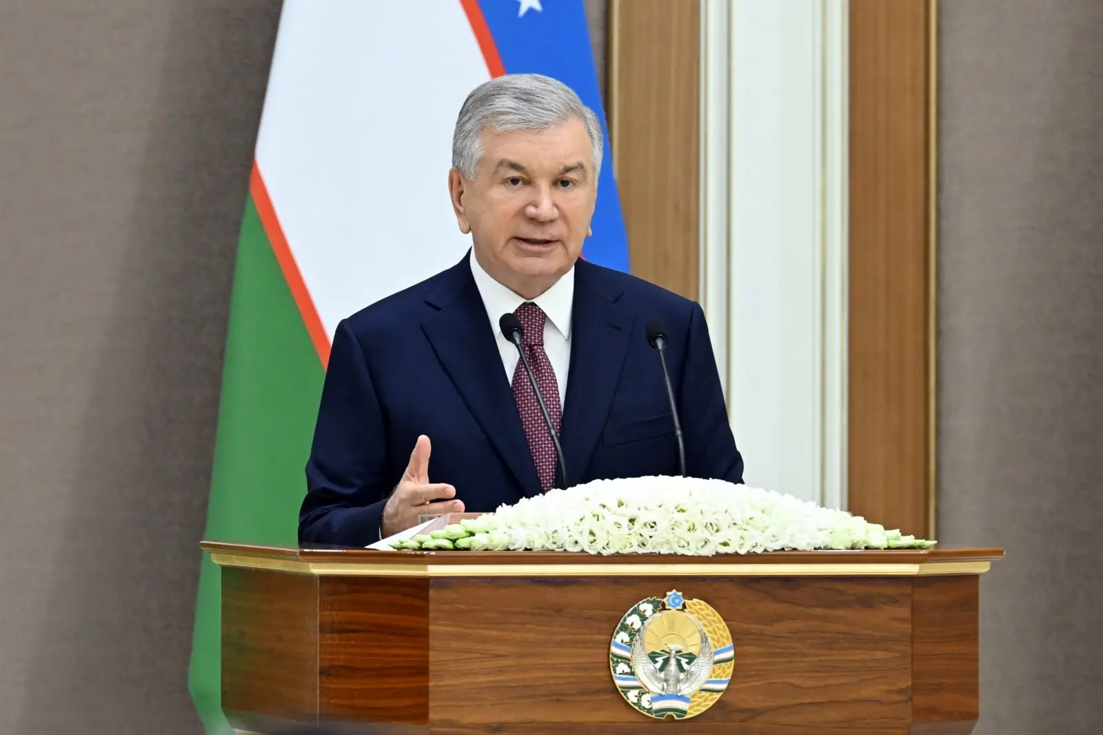 Shavkat Mirziyoyev at the economic growth meeting on 21 July 2026