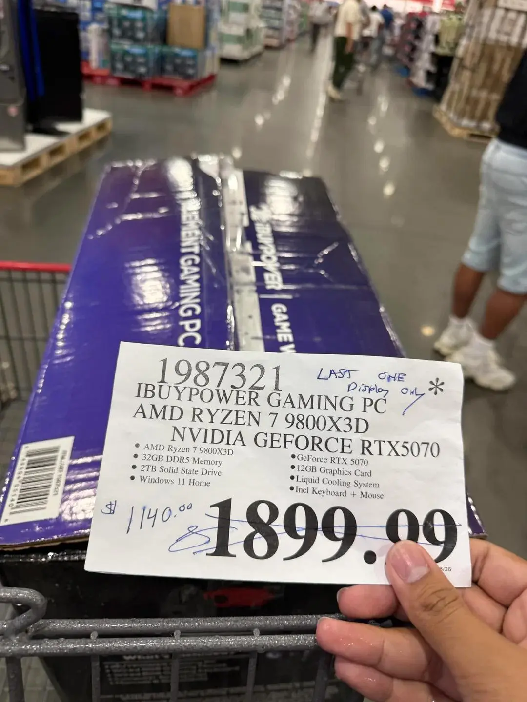 The display PC was marked down to $1,140 from its original price of $1,899.99. Photo: u/klcp20.